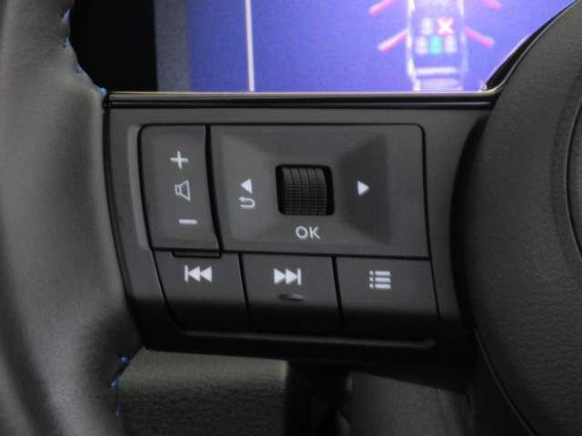 ノート 1.2 AUTECH クロスオーバー スマートキ 踏み間違い衝突防止アシスト 360°カメラ LDA LEDヘッドランプ バックカメラ フルオートエアコン アルミホイール メモリーナビ ABS ETC 盗難防止システム 1オーナー(10枚目)