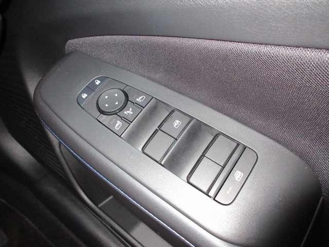 ノート 1.2 AUTECH クロスオーバー スマートキ 踏み間違い衝突防止アシスト 360°カメラ LDA LEDヘッドランプ バックカメラ フルオートエアコン アルミホイール メモリーナビ ABS ETC 盗難防止システム 1オーナー(17枚目)