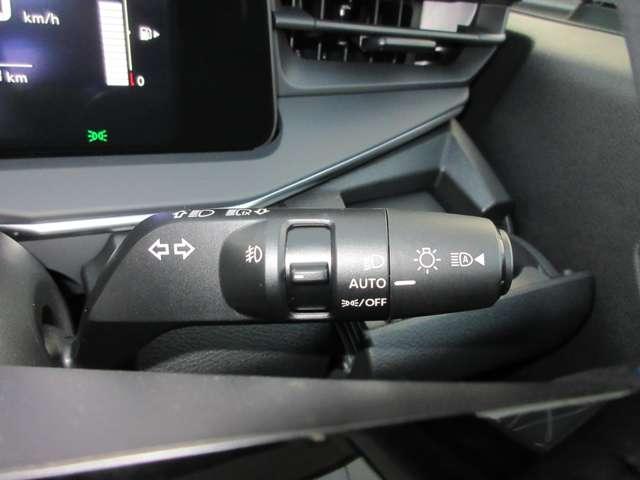 ノート 1.2 AUTECH クロスオーバー スマートキ 踏み間違い衝突防止アシスト 360°カメラ LDA LEDヘッドランプ バックカメラ フルオートエアコン アルミホイール メモリーナビ ABS ETC 盗難防止システム 1オーナー(19枚目)