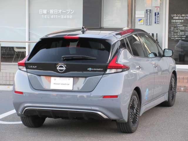 リーフ Ｘ　Ｖセレクション　レーダークルコン　３６０°カメラ　踏み間違い防止装置　ＬＥＤランプ　セキュリティ　１オーナー　ＥＴＣ　インテリキー　レーンキープアシスト　サイドエアバッグ　パワーウィンドウ　ＡＢＳ　メモリ－ナビ　ＡＷ（2枚目）
