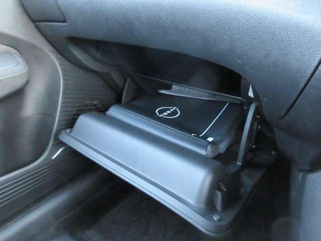 オーラ １．２　Ｇ　レザーエディション　ワンオーナ　追突防止　レーダークルーズ　本革　車線逸脱警報装置　ＬＥＤ　盗難防止　記録簿　バックモニター　ＥＴＣ　インテリジェントキー　メモリーナビゲーション　ＡＷ　キーレスエントリー　オートエアコン（14枚目）