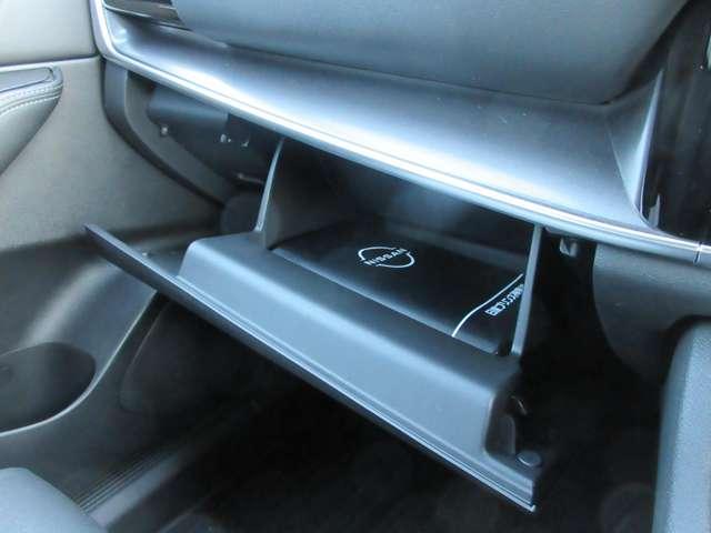 エクストレイル 1.5 X e-4ORCE 4WD 衝突被害軽減ブレーキ エマブレ レーンキープアシスト アダプティブクルーズコントロール バックモニター LEDヘッドライト ドラレコ インテリジェントキー ETC 4WD 記録簿 寒冷地仕様 キーレスエントリー AAC(17枚目)