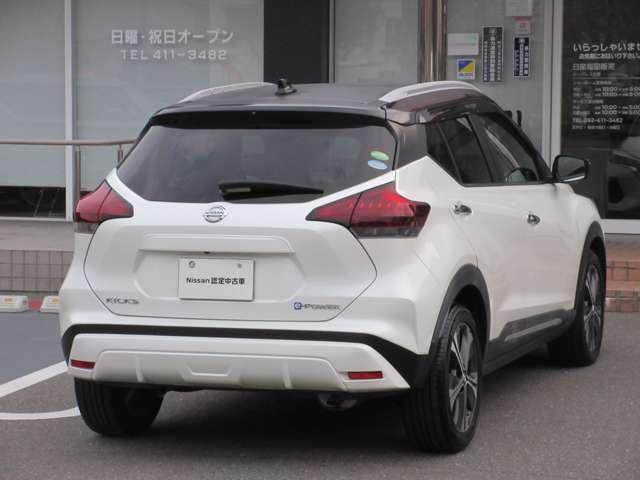 キックス １．２　Ｘ　ツートーン　インテリアエディション　オートクルーズ　エマージェンシーＢ　セキュリティ　アラウンドモニター　Ｒカメラ　ＬＥＤ　ワンオーナ　エアコン　ドラレコ　スマートキー　記録簿　ＥＴＣ　メモリーナビ　サイドエアバック　ＡＷ　キーレス（2枚目）