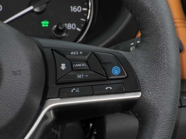 キックス １．２　Ｘ　ツートーン　インテリアエディション　オートクルーズ　エマージェンシーＢ　セキュリティ　アラウンドモニター　Ｒカメラ　ＬＥＤ　ワンオーナ　エアコン　ドラレコ　スマートキー　記録簿　ＥＴＣ　メモリーナビ　サイドエアバック　ＡＷ　キーレス（11枚目）