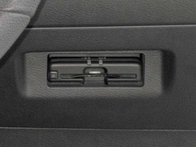 キックス １．２　Ｘ　ツートーン　インテリアエディション　オートクルーズ　エマージェンシーＢ　セキュリティ　アラウンドモニター　Ｒカメラ　ＬＥＤ　ワンオーナ　エアコン　ドラレコ　スマートキー　記録簿　ＥＴＣ　メモリーナビ　サイドエアバック　ＡＷ　キーレス（13枚目）