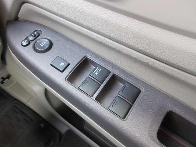 Ｎ－ＷＧＮ ６６０　Ｇ　ＳＳパッケージ　アルミホイール　追突防止　リヤカメラ　パワステ　セキュリティアラーム　オートエアコン　ナビ　スマートキー　キーフリーシステム　ＳＲＳ　パワーウインドウ　ＡＢＳ　メモリーナビ　助手席エアバッグ（17枚目）