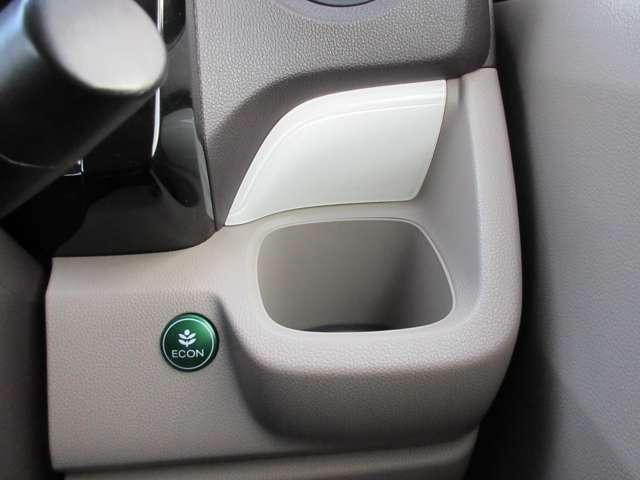 Ｎ－ＷＧＮ ６６０　Ｇ　ＳＳパッケージ　アルミホイール　追突防止　リヤカメラ　パワステ　セキュリティアラーム　オートエアコン　ナビ　スマートキー　キーフリーシステム　ＳＲＳ　パワーウインドウ　ＡＢＳ　メモリーナビ　助手席エアバッグ（18枚目）