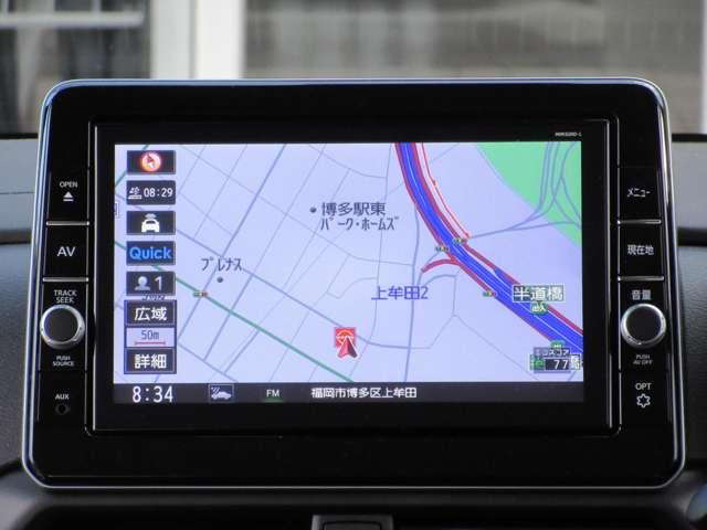 ���Y�����̃������[�i�r�t���ł��B�m��Ȃ��ꏊ�ɂ��o�����̍ۂɂ͔��Ɋ��􂵂܂��B�a�����������������𓋍ڂ��Ă���܂��̂ŁA�^�]���ł��n���Y�t���[�ɂĒʘb���s�����Ƃ��ł��܂��B