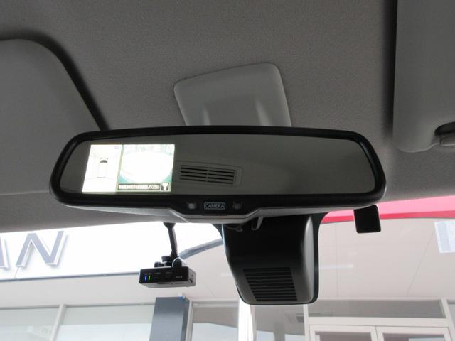 �A���E���h�r���[���j�^�[�͎l���̃J�����Ő^�ォ��Ԃ������悤�Ƀ��j�^�[�łR�U�O���̊m�F���ł�����Y�̎����̑����ł��B�ړ������m�@�\�t���Ȃ̂ŁA����̐l�̓��������m���Ă��m�点���Ă���܂��B