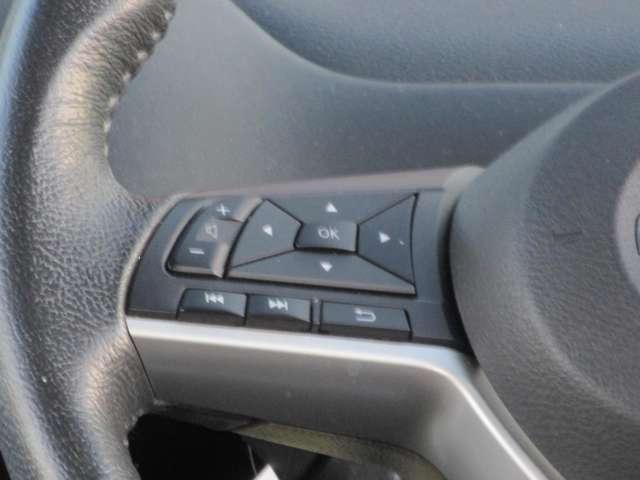 セレナ ２．０　ハイウェイスター　ＶセレクションＩＩ　全周囲モニタ　インテリキー　ＬＥＤライト　ＥＴＣ車載器　オートクルーズコントロール　サイドエアバッグ　記録簿　ドライブレコーダー　メモリ－ナビ　アルミ　ＴＶナビ　エアバック　ＡＢＳ　Ｗエアバッグ（12枚目）