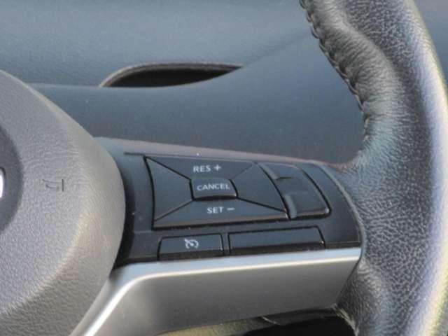 セレナ ２．０　ハイウェイスター　ＶセレクションＩＩ　全周囲モニタ　インテリキー　ＬＥＤライト　ＥＴＣ車載器　オートクルーズコントロール　サイドエアバッグ　記録簿　ドライブレコーダー　メモリ－ナビ　アルミ　ＴＶナビ　エアバック　ＡＢＳ　Ｗエアバッグ（13枚目）