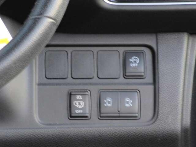 セレナ ２．０　ハイウェイスター　ＶセレクションＩＩ　全周囲モニタ　インテリキー　ＬＥＤライト　ＥＴＣ車載器　オートクルーズコントロール　サイドエアバッグ　記録簿　ドライブレコーダー　メモリ－ナビ　アルミ　ＴＶナビ　エアバック　ＡＢＳ　Ｗエアバッグ（14枚目）