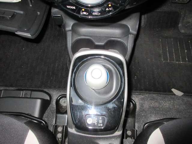 ノート １．２　ｅ－ＰＯＷＥＲ　Ｘ　３６０°カメラ　記録簿付　運転席助手席エアバック　レーンキープ　ＡＵＴＯエアコン　１オーナー　ナビＴＶ　運転席エアバッグ　キーレスエントリー　ドラレコ　ＥＴＣ車載器　パワーウィンドウ　パワステ　ＡＢＳ（17枚目）