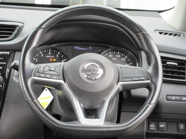 �X�e�A�����O�X�C�b�`���ځI�n���h���ЂƂŎ�𗣂��Ȃ��Ă��^�]�����������炳�Ȃ��Ă����삪�o���ĕ֗��ł�