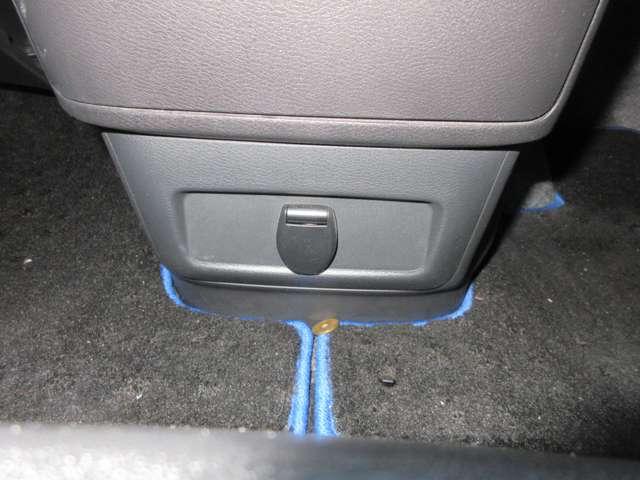 �e�����i�̑���r�v�͑��삵�₷���܂Ƃ܂��Ă��܂��B