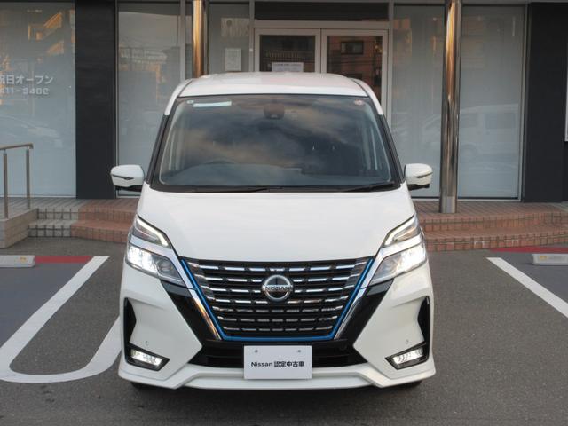 �w�b�h���C�g�ɉ����āA�t�H�O�����v�����ڂ��Ă���܂��̂ŁA�R���𑖂�ۂ����E���m�ۂ��₷���ł��I