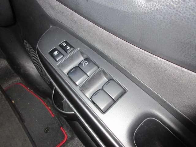 ノート １．２　ｅ－ＰＯＷＥＲ　ＮＩＳＭＯ　ＬＥＤランプ　ワンオーナー車　Ｂカメラ　メモリーナビ付き　レーンアシスト　フルオートエアコン　スマートキープッシュスタート　Ｗエアバッグ　アルミ　キーフリー　ドラレコ　記録簿　サイドカメラ　エアバック（18枚目）