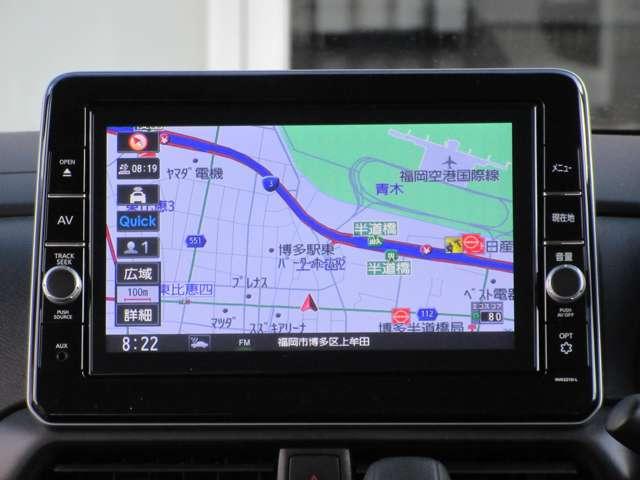 ���Y�����̃������[�i�r�t���ł��B�m��Ȃ��ꏊ�ɂ��o�����̍ۂɂ͔��Ɋ��􂵂܂��B�a�����������������𓋍ڂ��Ă���܂��̂ŁA�^�]���ł��n���Y�t���[�ɂĒʘb���s�����Ƃ��ł��܂��B