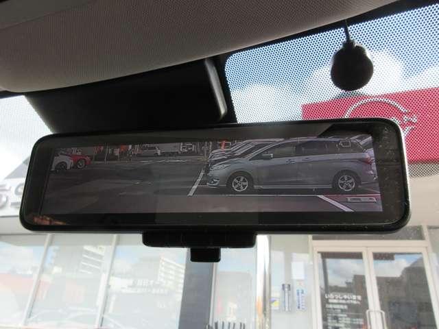 ���[���~���[���~���[���[�h�A���j�^�[���[�h�ɐ؂�ւ����ł���X�}�[�g���[���~���[�ƂȂ�܂��I�A���E���h�r���[���j�^�[�̕\���Ƃ������@�\������A�����͂̊m�F�����₷���Ȃ鑕���ƂȂ��Ă���܂��B