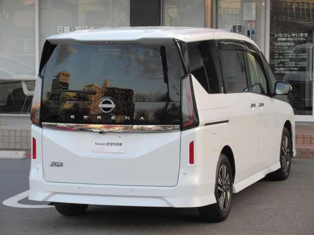 セレナ ２．０　ハイウェイスターＶ　メモリーナビ・後席モニター・アランドビュ　地上デジタル　ＬＫＡ　追従クルーズ　アイドリングＳ　スマートキー＆プッシュスタート　両側自動ドア　ＬＥＤヘッドライト　３列シート　Ｂカメラ　ワンオーナー（2枚目）