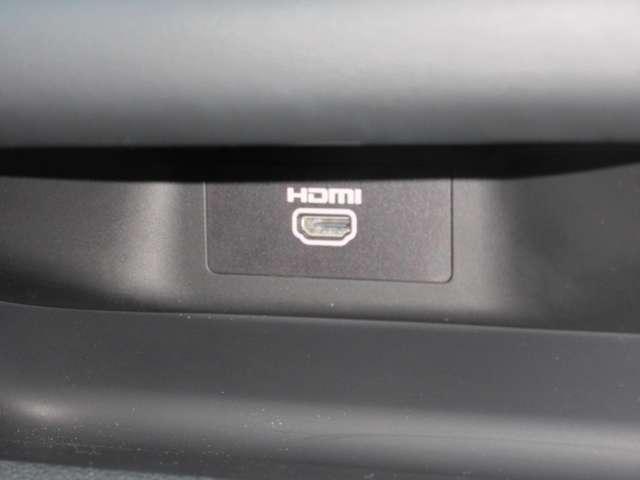 セレナ ２．０　ハイウェイスターＶ　メモリーナビ・後席モニター・アランドビュ　地上デジタル　ＬＫＡ　追従クルーズ　アイドリングＳ　スマートキー＆プッシュスタート　両側自動ドア　ＬＥＤヘッドライト　３列シート　Ｂカメラ　ワンオーナー（17枚目）