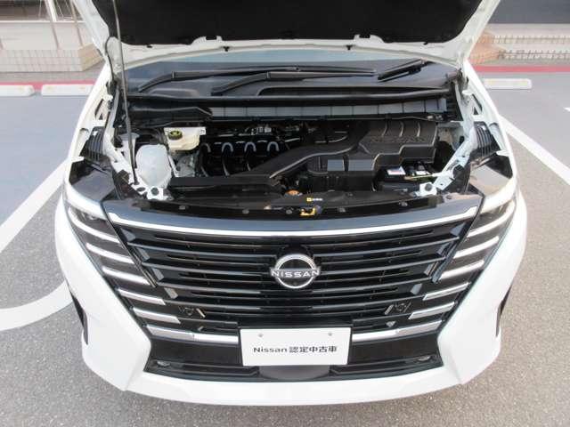 セレナ ２．０　ハイウェイスターＶ　メモリーナビ・後席モニター・アランドビュ　地上デジタル　ＬＫＡ　追従クルーズ　アイドリングＳ　スマートキー＆プッシュスタート　両側自動ドア　ＬＥＤヘッドライト　３列シート　Ｂカメラ　ワンオーナー（38枚目）