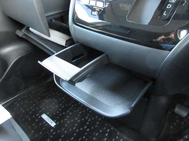 ルークス ６６０　ハイウェイスターＸ　社外メモリーナビ・地デジＴＶ・アランドビュ　誤発進抑制装置　アラウンドビュモニター　左右パワースライドドア　ＡＷ　ＳＲＳ　キーフリーシステム　ドライブレコーダ　地デジ　車線逸脱防止　ハイビームアシスト（16枚目）