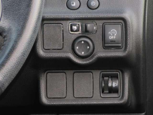 ノート １．２　アクシス　社外メモリーナビ・地デジＴＶ・バックカメラ　アイスト　スマキー　ナビＴＶ　１オーナー　ＥＴＣ　パワーウィンドウ　地デジ　ＡＡＣ　Ｂカメラ（10枚目）