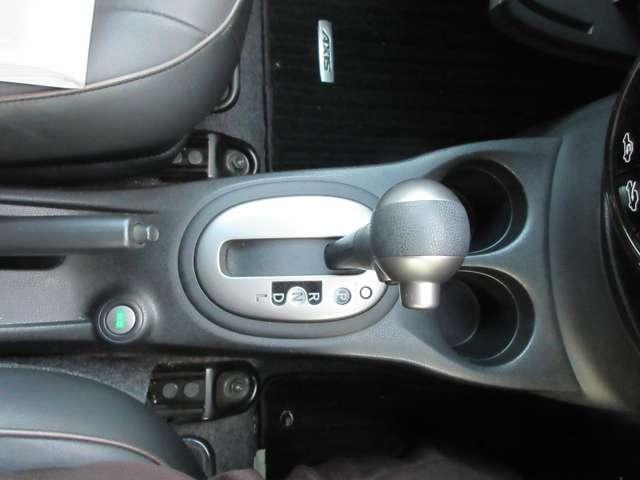 ノート １．２　アクシス　社外メモリーナビ・地デジＴＶ・バックカメラ　アイスト　スマキー　ナビＴＶ　１オーナー　ＥＴＣ　パワーウィンドウ　地デジ　ＡＡＣ　Ｂカメラ（11枚目）