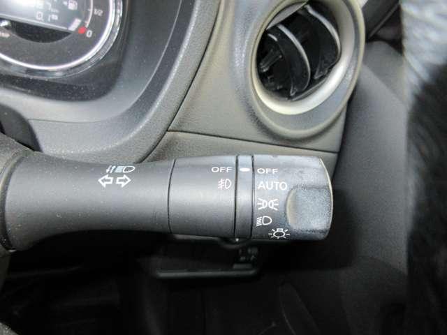 ノート １．２　アクシス　社外メモリーナビ・地デジＴＶ・バックカメラ　アイスト　スマキー　ナビＴＶ　１オーナー　ＥＴＣ　パワーウィンドウ　地デジ　ＡＡＣ　Ｂカメラ（17枚目）