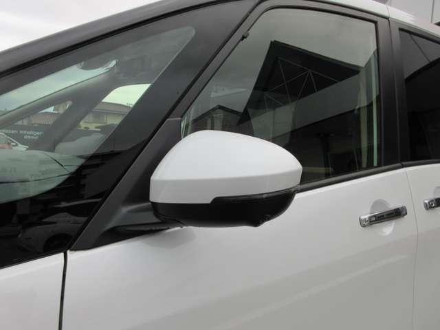 �E�B���J�[�h�A�~���[�����C�g�̓_�łőΌ��ԁA���s�҂ȂǂɋȂ��邱�Ƃ�m�点�邱�Ƃ��ł���̂ň��S�E���S�ɂȂ���܂��ˁ�