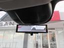 ルームミラーをミラーモード、モニターモードに切り替えができるスマートルームミラーとなります!アラウンドビューモニターの表示といった機能もあり、より周囲の確認がしやすくなる装備となっております。