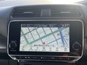 日産純正のメモリーナビ付きです。知らない場所にお出かけの際には非常に活躍します。Ｂｌｕｅｔｏｏｔｈを搭載しておりますので、運転中でもハンズフリーにて通話を行うことができます。
