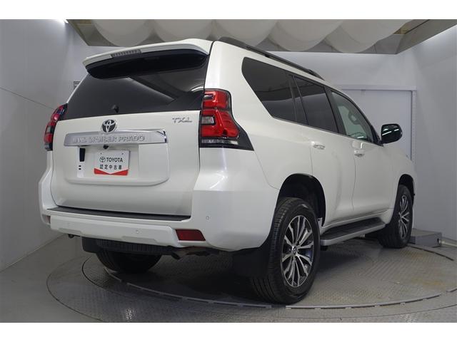 ランドクルーザープラド TX Lパッケージ 整備記録簿 横滑り防止機能 Bカメ ナビTV 衝突被害軽減 3列シート ワンオーナ アルミ 運転席パワーシート フルタイム4WD 本皮シート クルコン メモリーナビ ETC車載器 フルセグ地デジTV(3枚目)