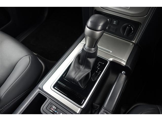 ランドクルーザープラド TX Lパッケージ 整備記録簿 横滑り防止機能 Bカメ ナビTV 衝突被害軽減 3列シート ワンオーナ アルミ 運転席パワーシート フルタイム4WD 本皮シート クルコン メモリーナビ ETC車載器 フルセグ地デジTV(28枚目)