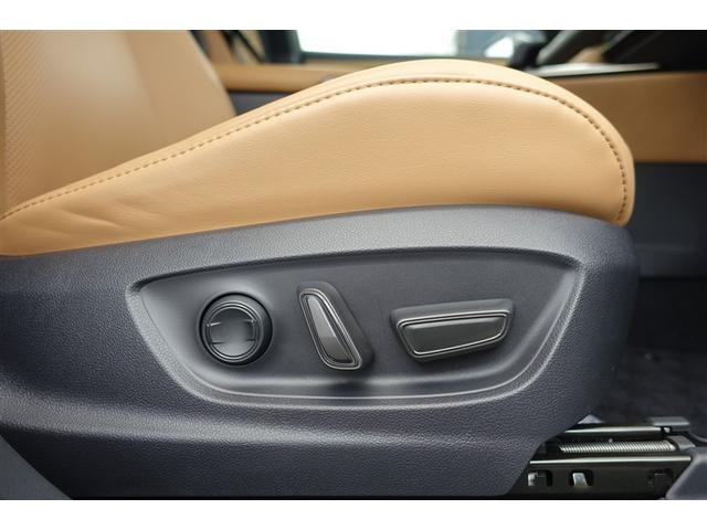 クラウンスポーツ Ｚ　フルセグテレビ　１オーナー　ＥＴＣ車載器　ＴＶナビ　クルコン　横滑り防止装置　エアバッグ　本革　ＡＣ１００Ｖ　ミュージックプレイヤー接続可　メモリナビ　ドラレコ　キーレス　盗難防止装置　ＡＢＳ　記録簿（6枚目）