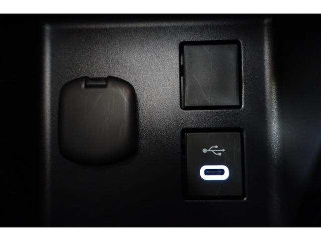 クラウンスポーツ Ｚ　フルセグテレビ　１オーナー　ＥＴＣ車載器　ＴＶナビ　クルコン　横滑り防止装置　エアバッグ　本革　ＡＣ１００Ｖ　ミュージックプレイヤー接続可　メモリナビ　ドラレコ　キーレス　盗難防止装置　ＡＢＳ　記録簿（35枚目）