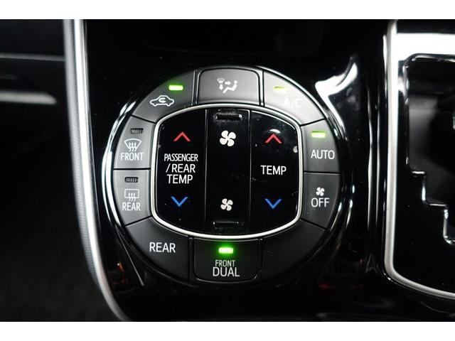 ヴォクシー ZS 煌III プリクラッシュ スマートキ アイスト DVD再生機能 記録簿付き 横滑り防止装置 ナビTV アルミ 三列シート WAC 盗難防止 オートエアコン キーレス ETC装備 パワステ メモリナビ クルコン(17枚目)