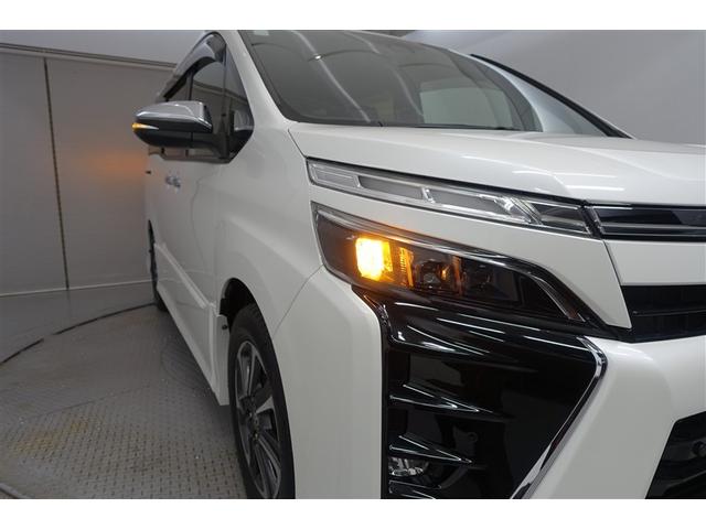 ヴォクシー ZS 煌III プリクラッシュ スマートキ アイスト DVD再生機能 記録簿付き 横滑り防止装置 ナビTV アルミ 三列シート WAC 盗難防止 オートエアコン キーレス ETC装備 パワステ メモリナビ クルコン(23枚目)