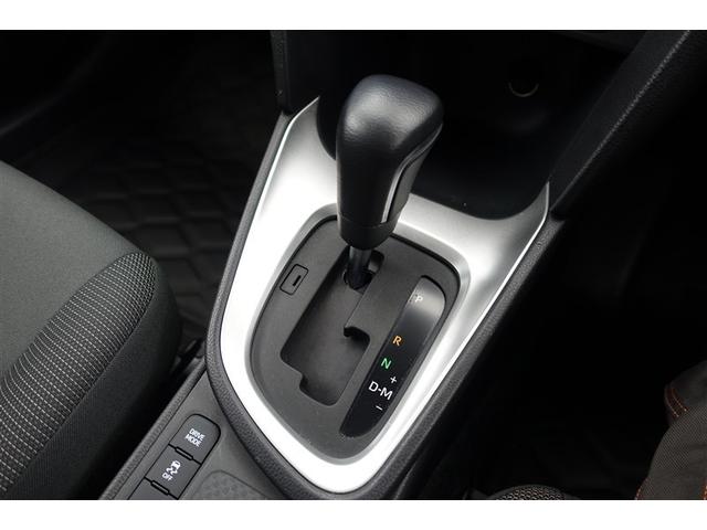 ヤリスクロス Ｇ　地デジＴＶ　ＥＴＣ装備　リヤカメラ　点検記録簿　スマートエントリー　イモビライザー　オートエアコン　アルミホイール　キーレス　パワーウィンドウ　クルコン　ＡＢＳ　ワンオーナー　メモリーナビ　エアバッグ（29枚目）