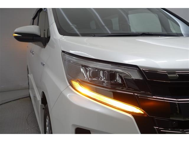 ノア ハイブリッドＳｉ　ダブルバイビーＩＩ　Ｂカメラ　横滑り防止装置　記録簿有　ＬＥＤ　地デジ　ドラレコ　ミュージックプレイヤー接続可　１オーナー　オートクルーズ　ＤＶＤ再生可　メモリナビ　エアバッグ　ＥＴＣ　ナビ＆ＴＶ　３列シート　ＡＢＳ（23枚目）