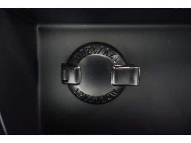 ノア ハイブリッドＳｉ　ダブルバイビーＩＩ　Ｂカメラ　横滑り防止装置　記録簿有　ＬＥＤ　地デジ　ドラレコ　ミュージックプレイヤー接続可　１オーナー　オートクルーズ　ＤＶＤ再生可　メモリナビ　エアバッグ　ＥＴＣ　ナビ＆ＴＶ　３列シート　ＡＢＳ（34枚目）