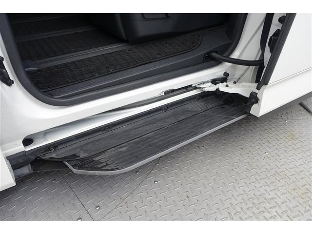 ヴォクシー ハイブリッドS-Z パワーウィンドウ DVD再生機能 インテリキー 横滑防止装置 地デジTV アクティブクルーズコントロール 1オナ フルオートエアコン リアカメラ エアバッグ ABS 100V充電 ナビTV WAC(22枚目)