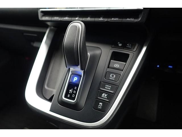 ヴォクシー ハイブリッドS-Z パワーウィンドウ DVD再生機能 インテリキー 横滑防止装置 地デジTV アクティブクルーズコントロール 1オナ フルオートエアコン リアカメラ エアバッグ ABS 100V充電 ナビTV WAC(30枚目)