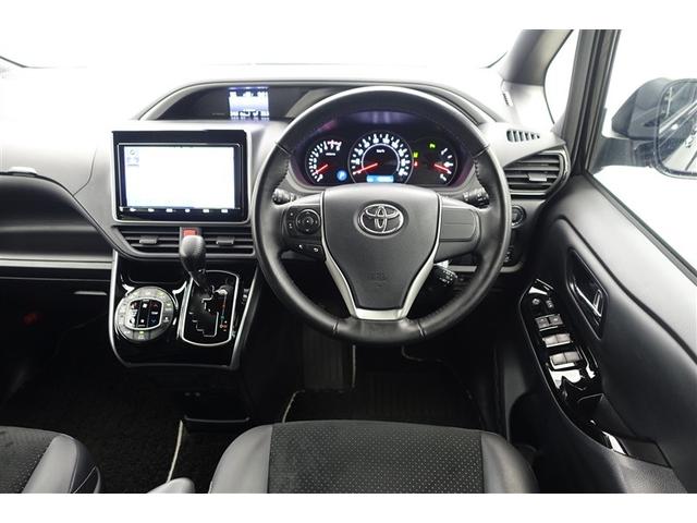 ヴォクシー ＺＳ　煌ＩＩＩ　プリクラッシュ　スマートキ　アイスト　ＤＶＤ再生機能　横滑り防止装置　ナビＴＶ　アルミ　三列シート　ＷＡＣ　盗難防止　オートエアコン　キーレス　ＥＴＣ装備　パワステ　メモリナビ　クルコン　ＡＢＳ（4枚目）