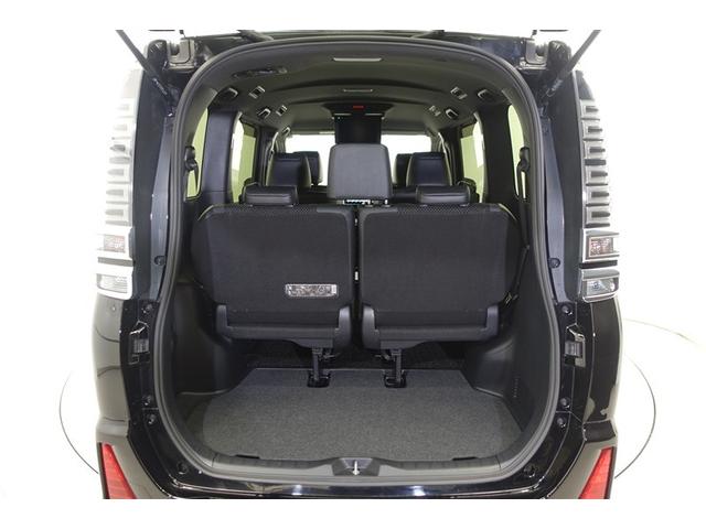 ヴォクシー ＺＳ　煌ＩＩＩ　プリクラッシュ　スマートキ　アイスト　ＤＶＤ再生機能　横滑り防止装置　ナビＴＶ　アルミ　三列シート　ＷＡＣ　盗難防止　オートエアコン　キーレス　ＥＴＣ装備　パワステ　メモリナビ　クルコン　ＡＢＳ（8枚目）