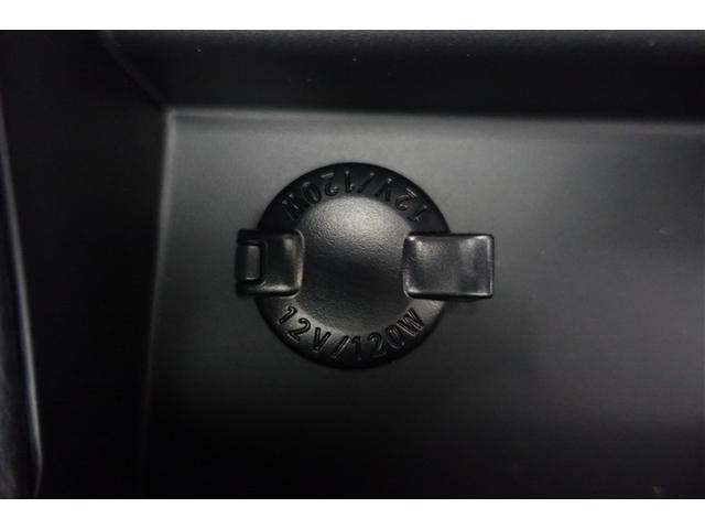 ヴォクシー ＺＳ　煌ＩＩＩ　プリクラッシュ　スマートキ　アイスト　ＤＶＤ再生機能　横滑り防止装置　ナビＴＶ　アルミ　三列シート　ＷＡＣ　盗難防止　オートエアコン　キーレス　ＥＴＣ装備　パワステ　メモリナビ　クルコン　ＡＢＳ（33枚目）