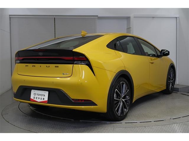 �o�b�N�h�A�͑傫����ɒ��ˏオ��܂��̂ŉו��̏o��������ȒP�ɏo���܂��B�J�̓��ɂ̓o�b�N�h�A���J�����ɂȂ��Ă���܂��恙