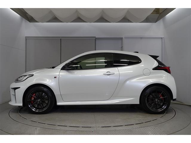 ＧＲヤリス ＲＺ　ハイパフォーマンス　１オーナ　地デジ　Ｉストップ　ＬＥＤヘッド　盗難防止システム　バックガイドモニター　ＡＷＤ　フルオートエアコン　横滑り防止装置付き　アクティブクルーズコントロール　スマートキ－　ＡＢＳ付き　アルミ（2枚目）