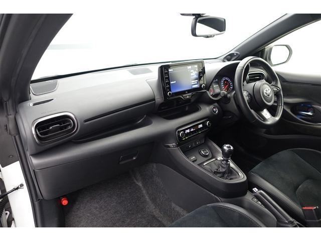 ＧＲヤリス ＲＺ　ハイパフォーマンス　１オーナ　地デジ　Ｉストップ　ＬＥＤヘッド　盗難防止システム　バックガイドモニター　ＡＷＤ　フルオートエアコン　横滑り防止装置付き　アクティブクルーズコントロール　スマートキ－　ＡＢＳ付き　アルミ（38枚目）